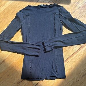 BASERANGE Organic Cotton Ribbed Lettuce Hem Omato Shirt